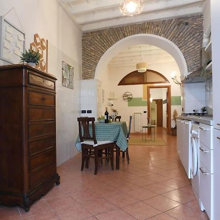Locanda Cappellari - Campo De' Fiori Рим Екстериор снимка