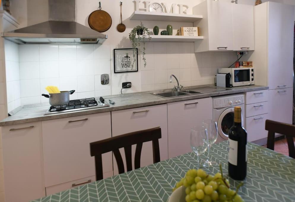 Locanda Cappellari - Campo De' Fiori Рим Екстериор снимка
