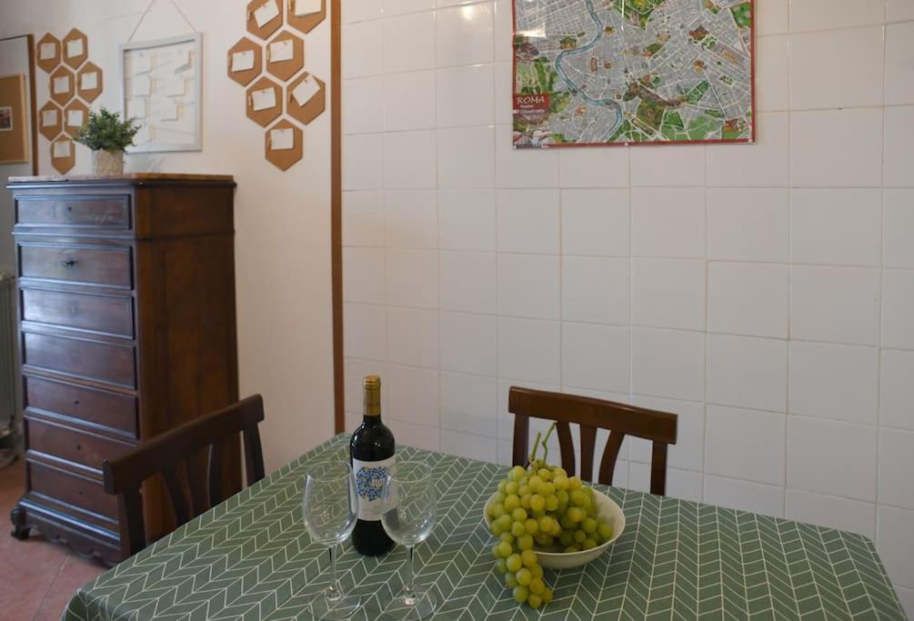 Locanda Cappellari - Campo De' Fiori Рим Екстериор снимка