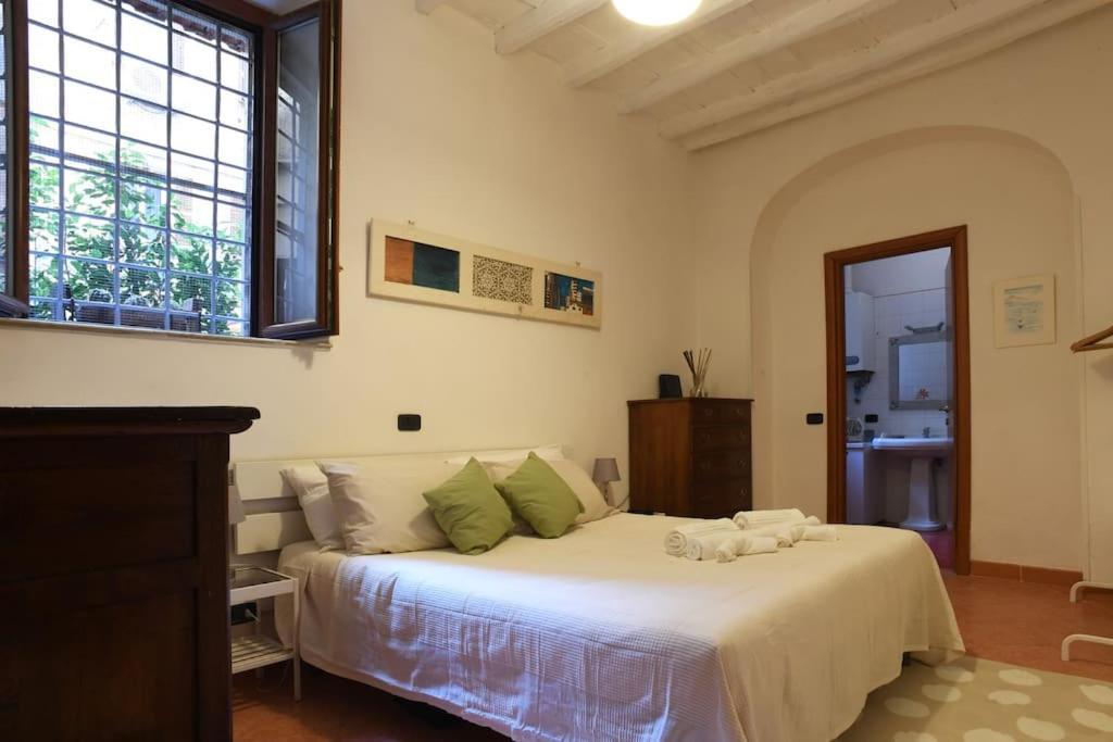 Locanda Cappellari - Campo De' Fiori Рим Екстериор снимка