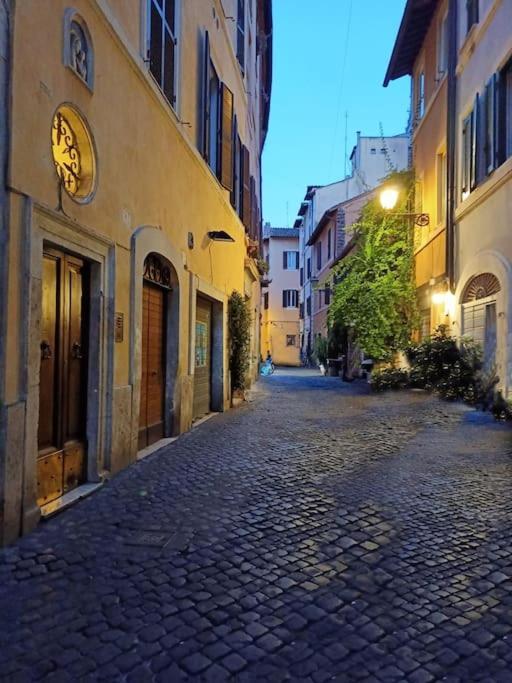 Locanda Cappellari - Campo De' Fiori Рим Екстериор снимка
