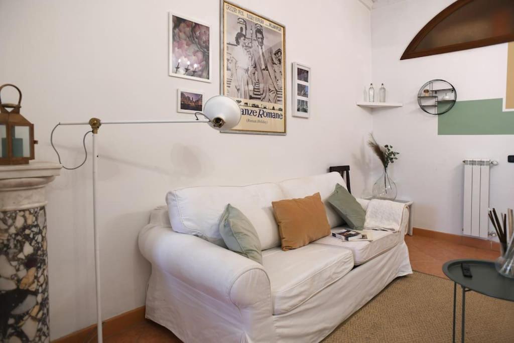 Locanda Cappellari - Campo De' Fiori Рим Екстериор снимка