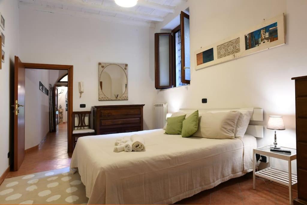 Locanda Cappellari - Campo De' Fiori Рим Екстериор снимка